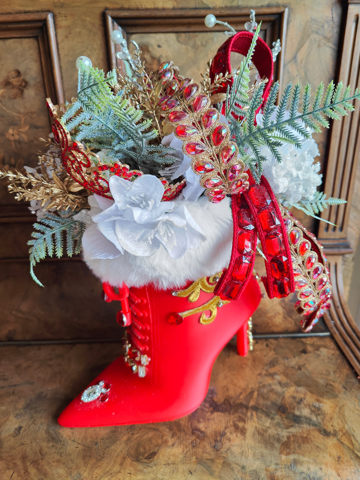 Red shoe Mrs Claus boot