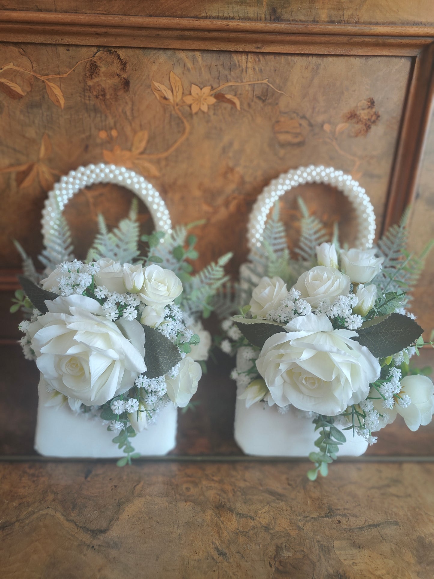 Bridesmaid handbag bouquet wedding flowers mobile phone holder