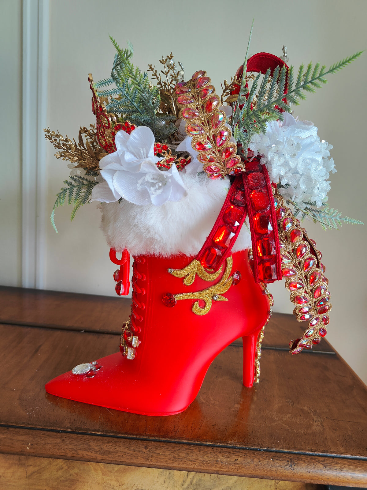Red shoe Mrs Claus boot