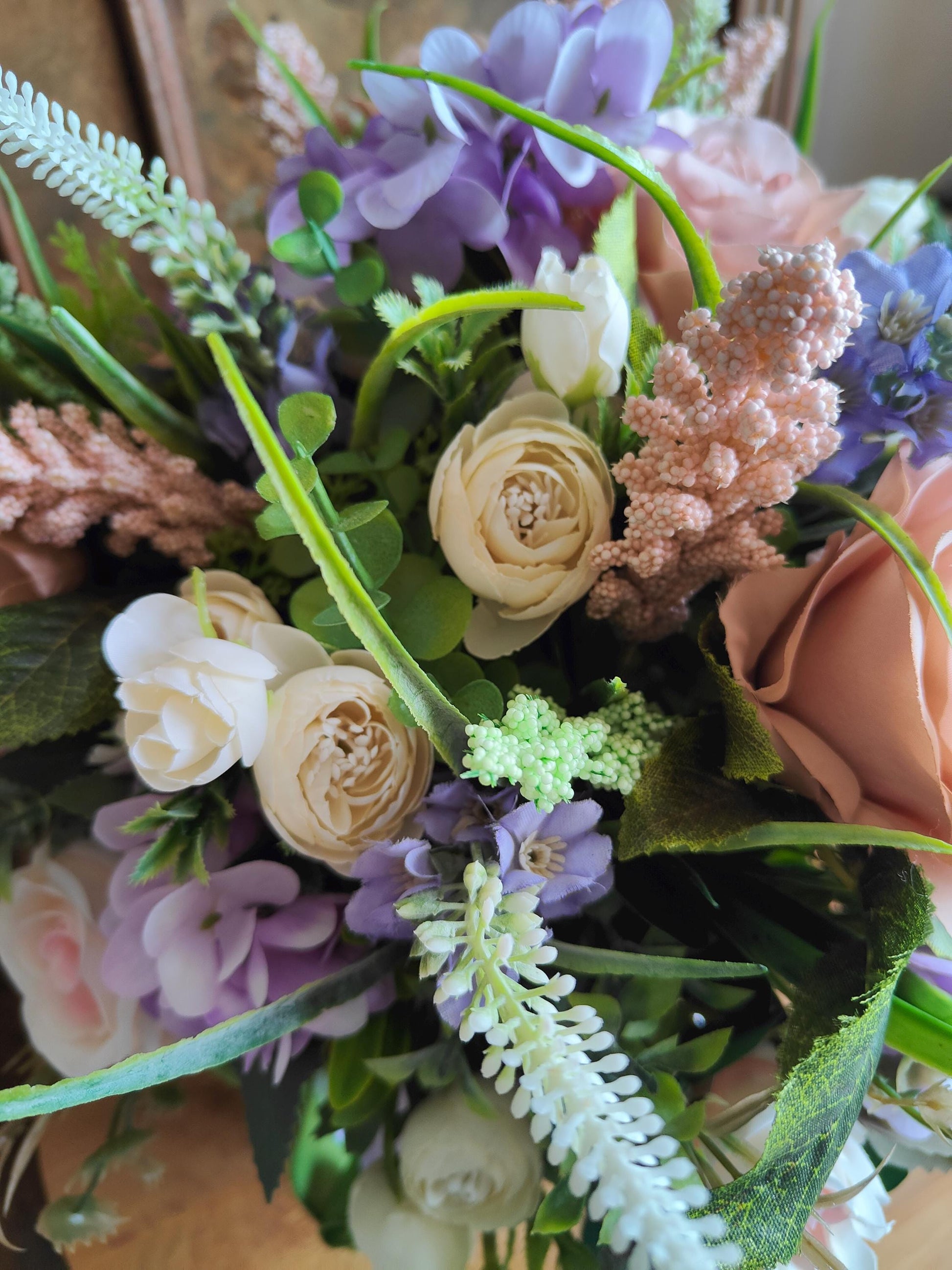 Bridgerton Flower Arrangement, Vintage Pink Roses in Dark Green Hat Box Mothers Day, Gift, Present