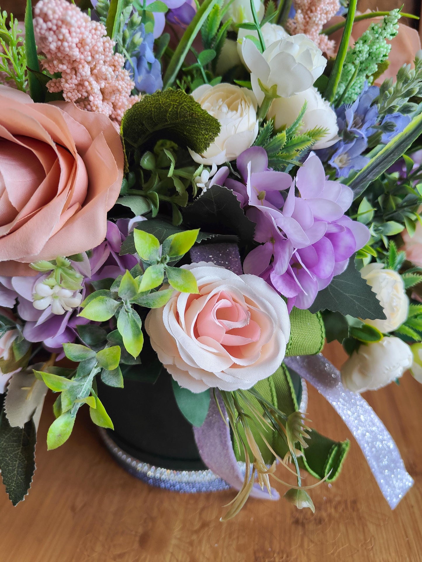 Bridgerton Flower Arrangement, Vintage Pink Roses in Dark Green Hat Box Mothers Day, Gift, Present