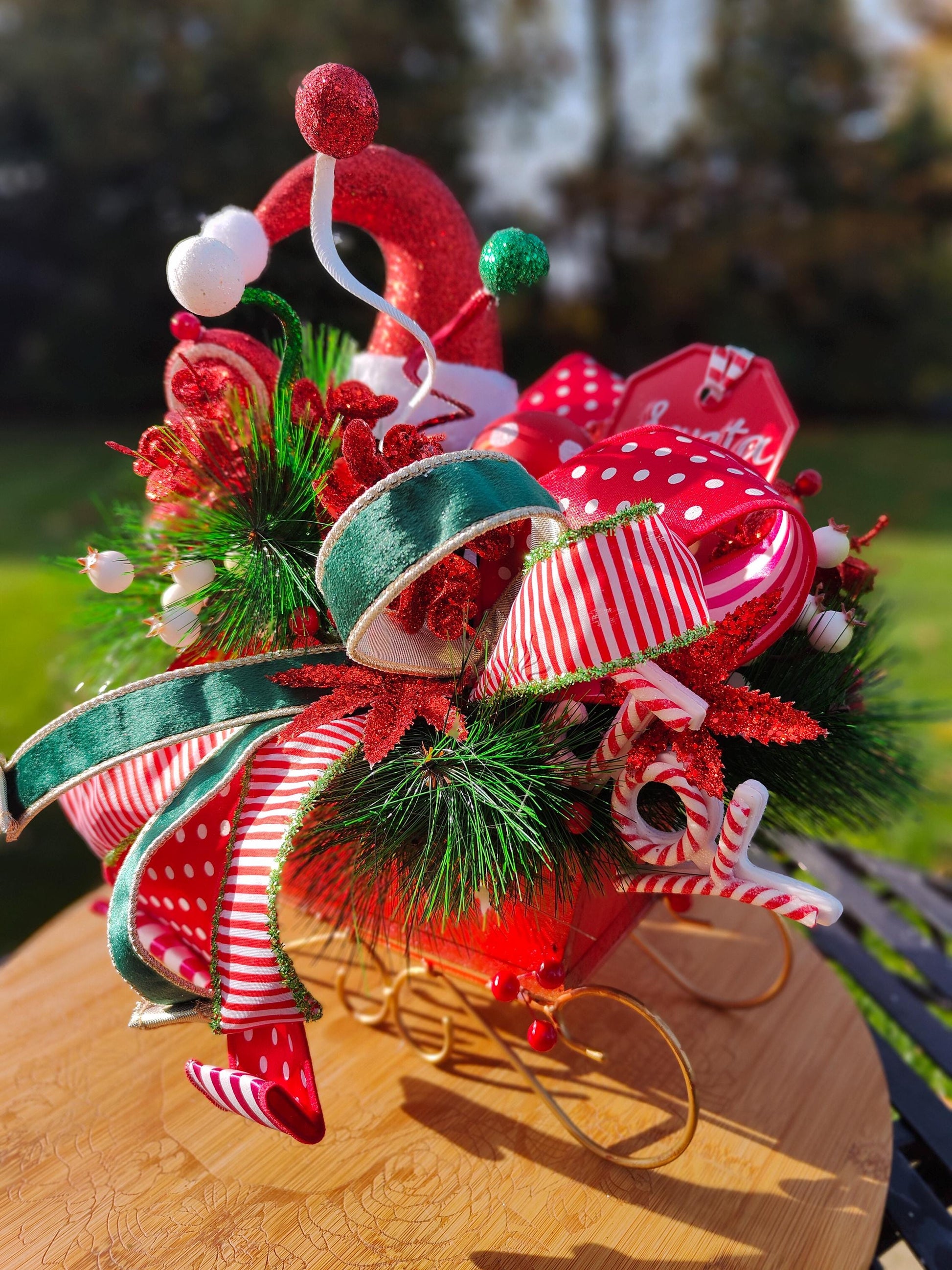 Sleigh Christmas decoration Santa red gold sleigh decor