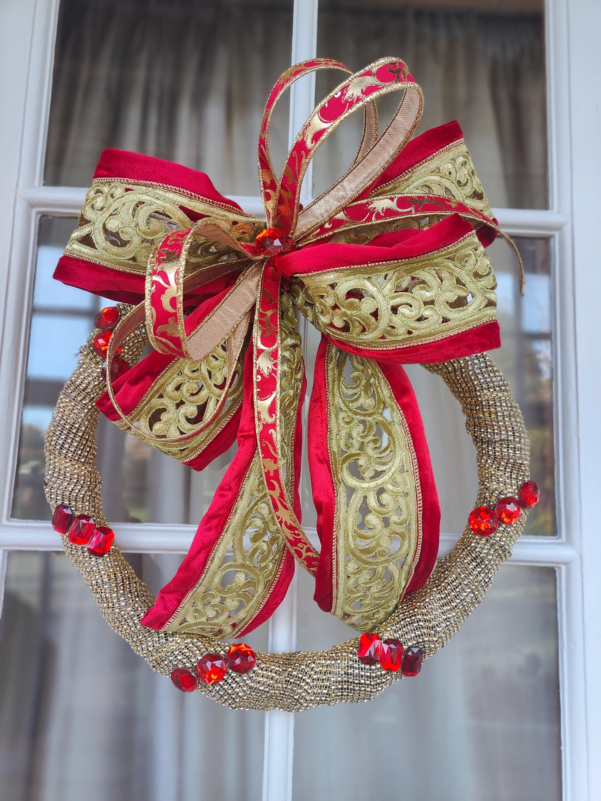 Gold and red wreath Christmas wreath diamante jewels gems