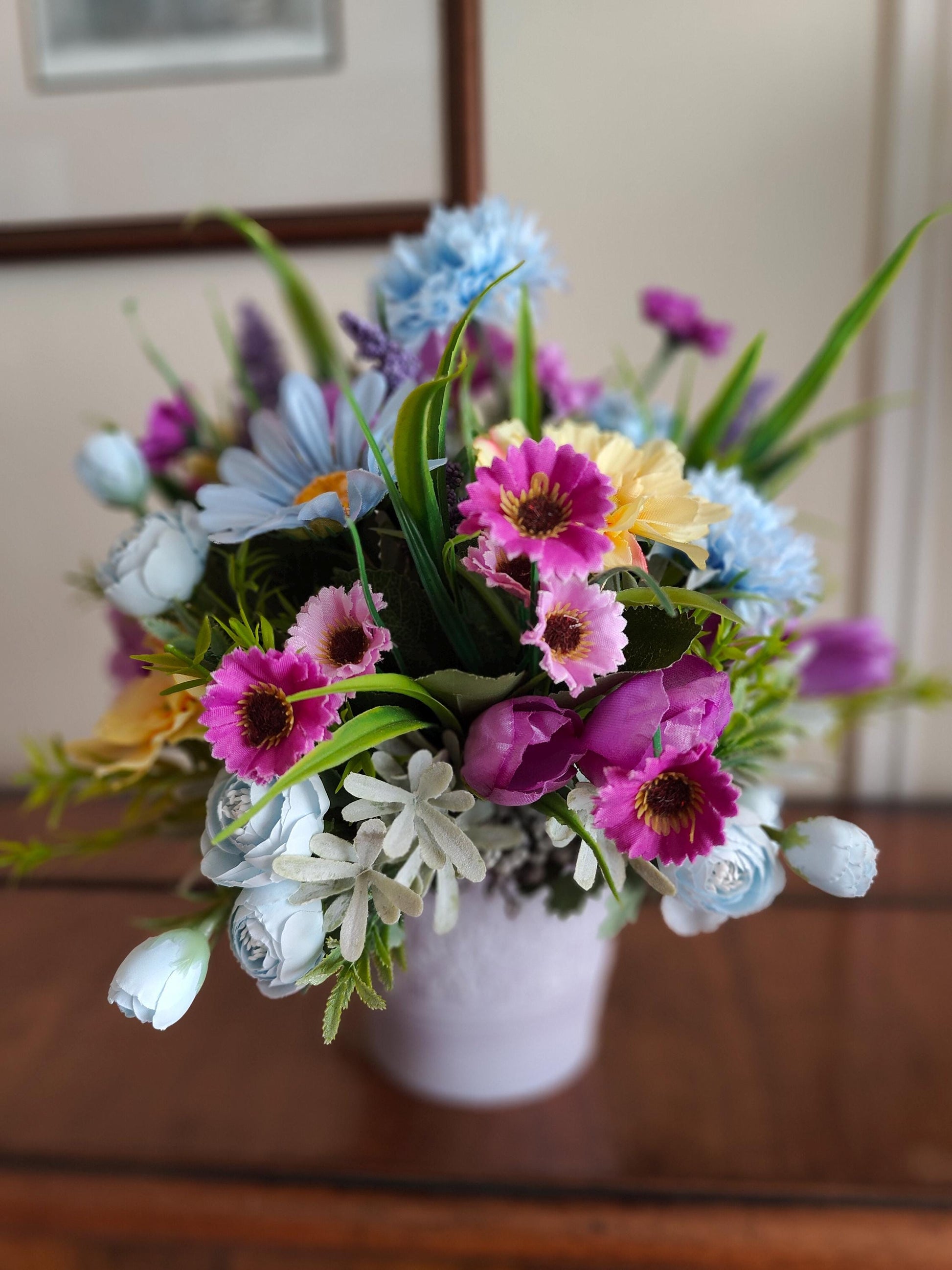 Flower arrangement pink red display tablecentre gift birthday yellow flowers Spring Summer anniversary