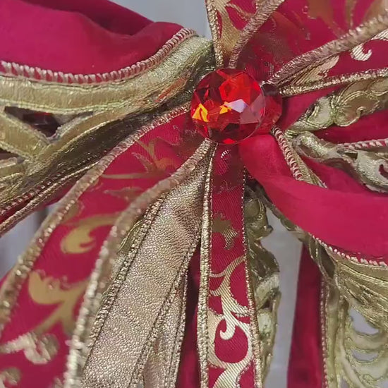 Gold and red wreath Christmas wreath diamante jewels gems