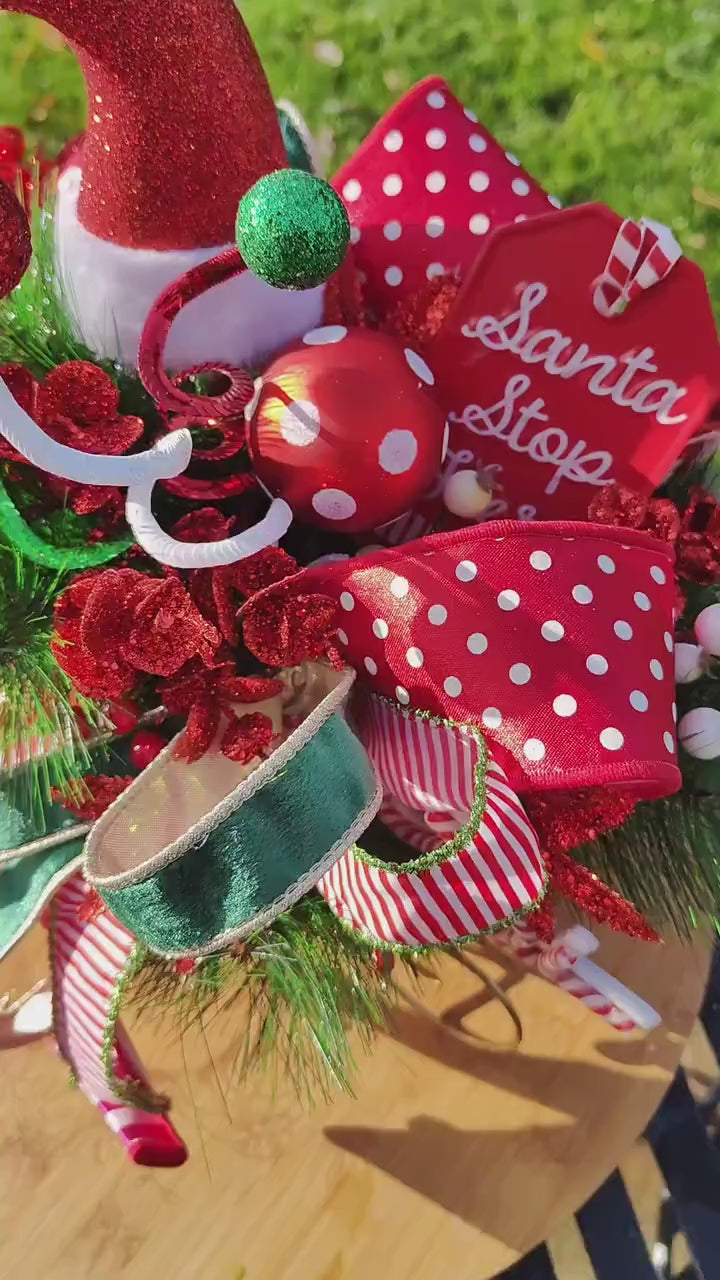 Sleigh Christmas decoration Santa red gold sleigh decor