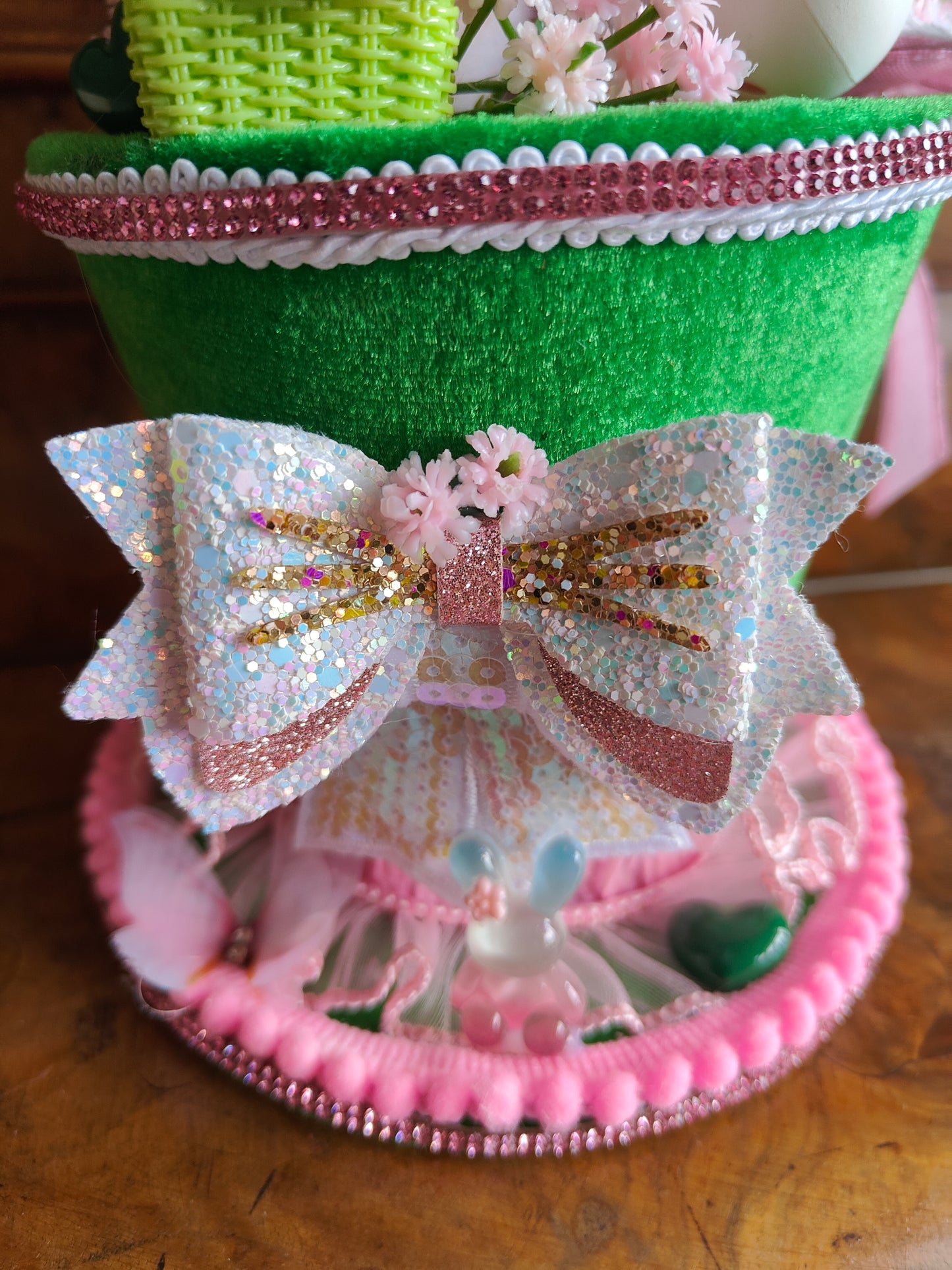 Easter centrepiece decoration bunny top hat