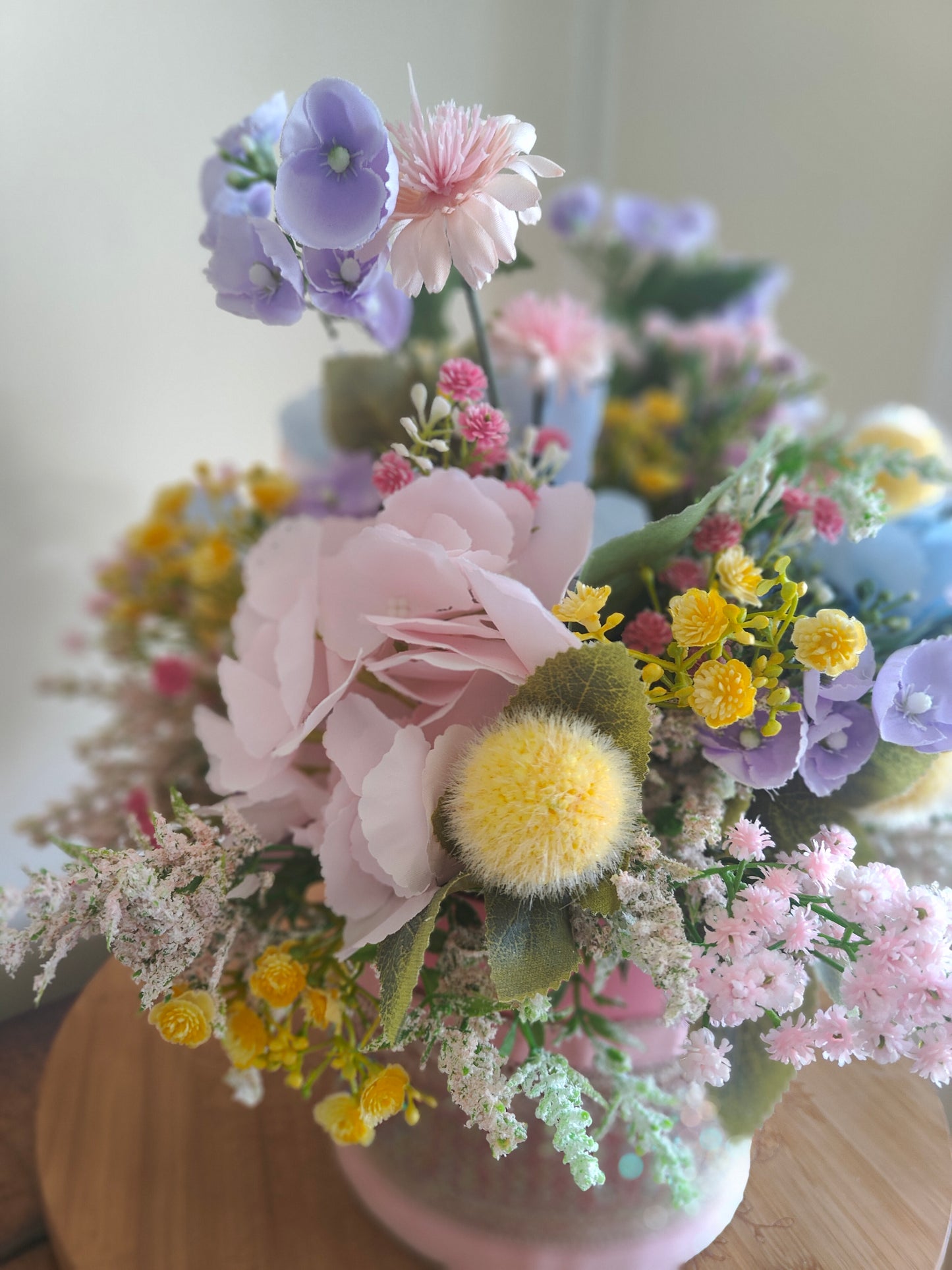 Pastel flowers artificial centrepiece box tablecentre decoration Easter Spring florals
