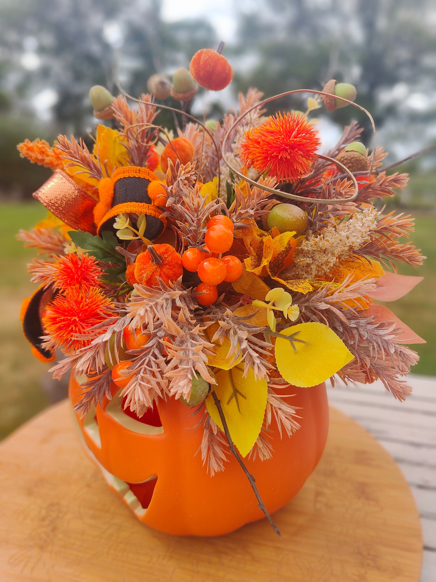 Autumn Pumpkin centrepiece tablecentre flower arrangement Halloween decor