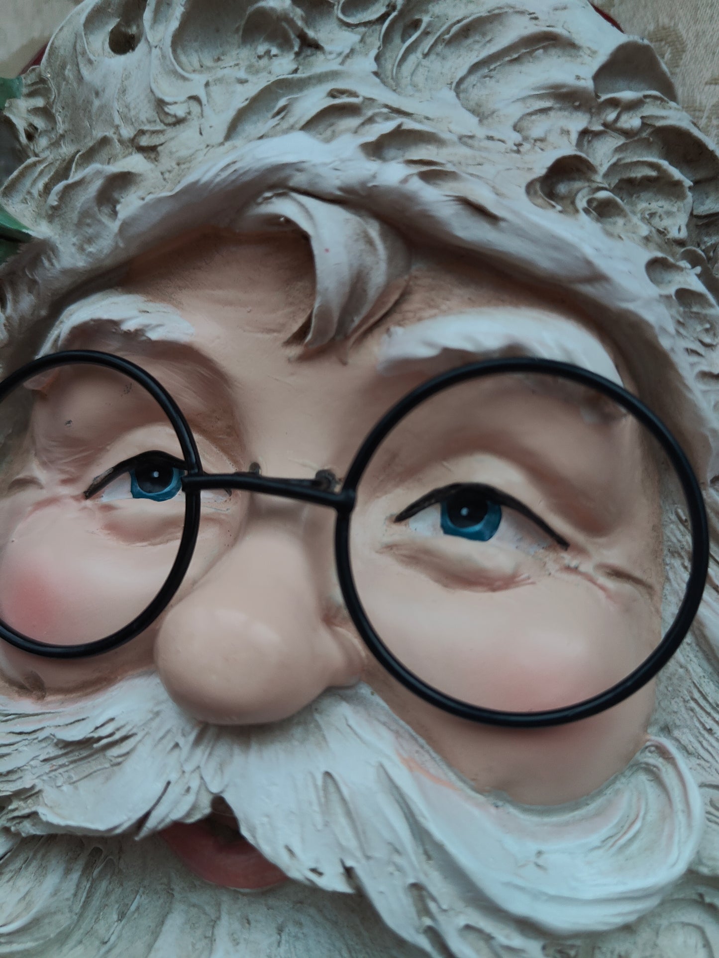 Santa face wall decoration