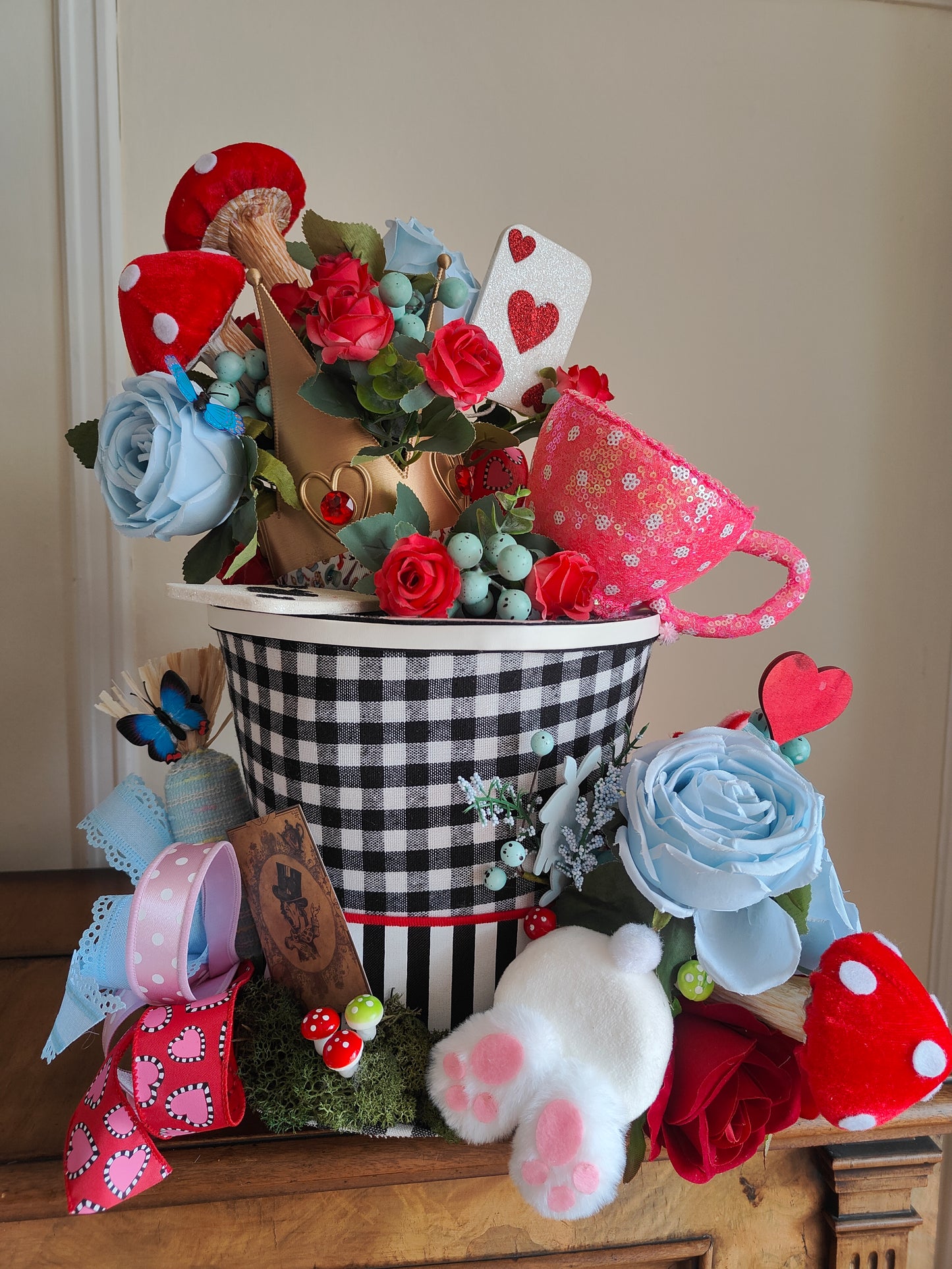 Alice in Wonderland centrepiece ornament party decoration theme top hat blue and red Mad Hatter wedding decor