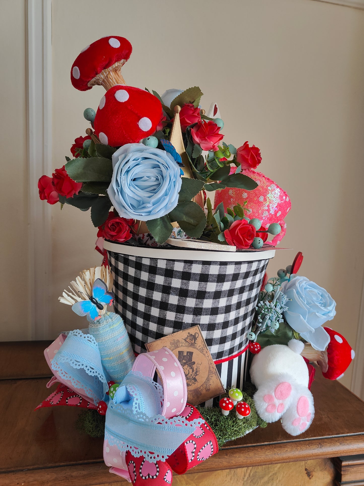 Alice in Wonderland centrepiece ornament party decoration theme top hat blue and red Mad Hatter wedding decor