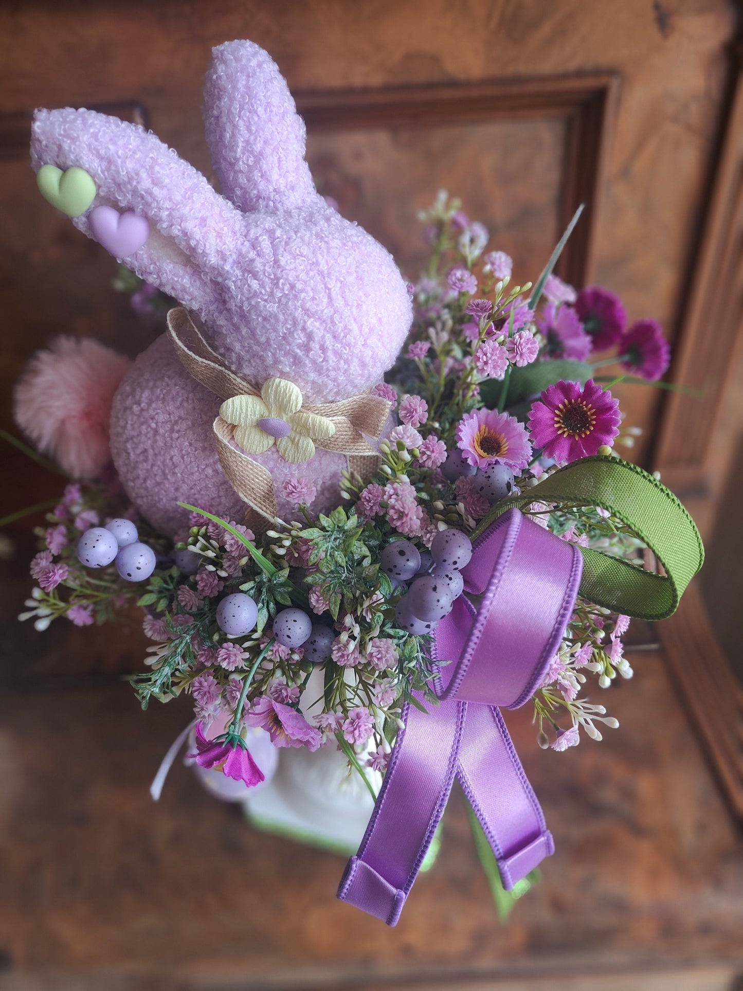 Easter centrepiece decoration bunny lavender and green tablecentre arrangement