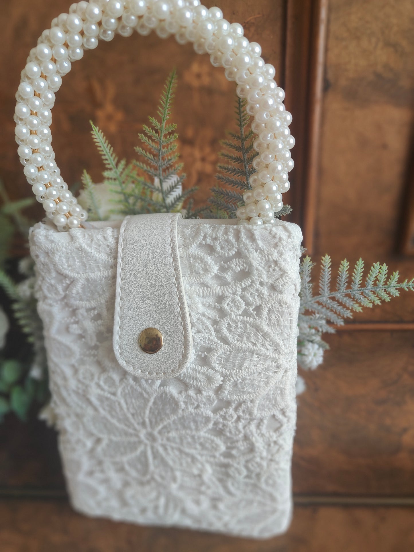 Bridesmaid handbag bouquet wedding flowers mobile phone holder