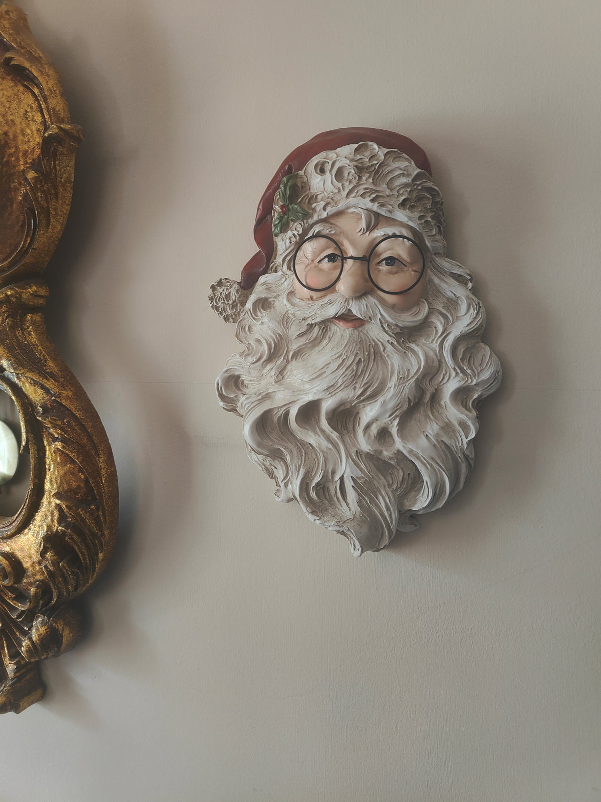 Santa face wall decoration
