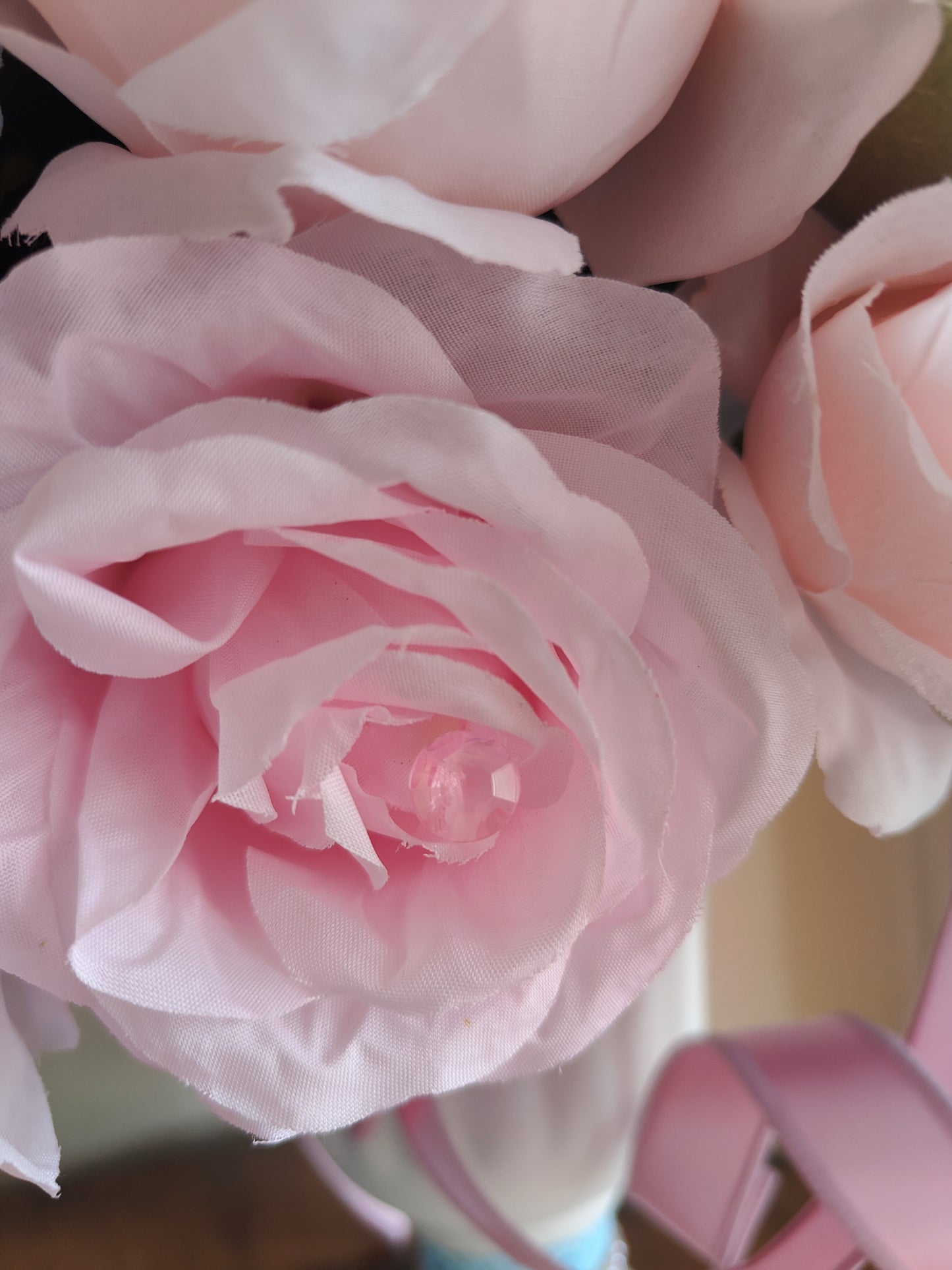 Large artificial flowers planter centrepiece display large roses wedding party display tablecentre