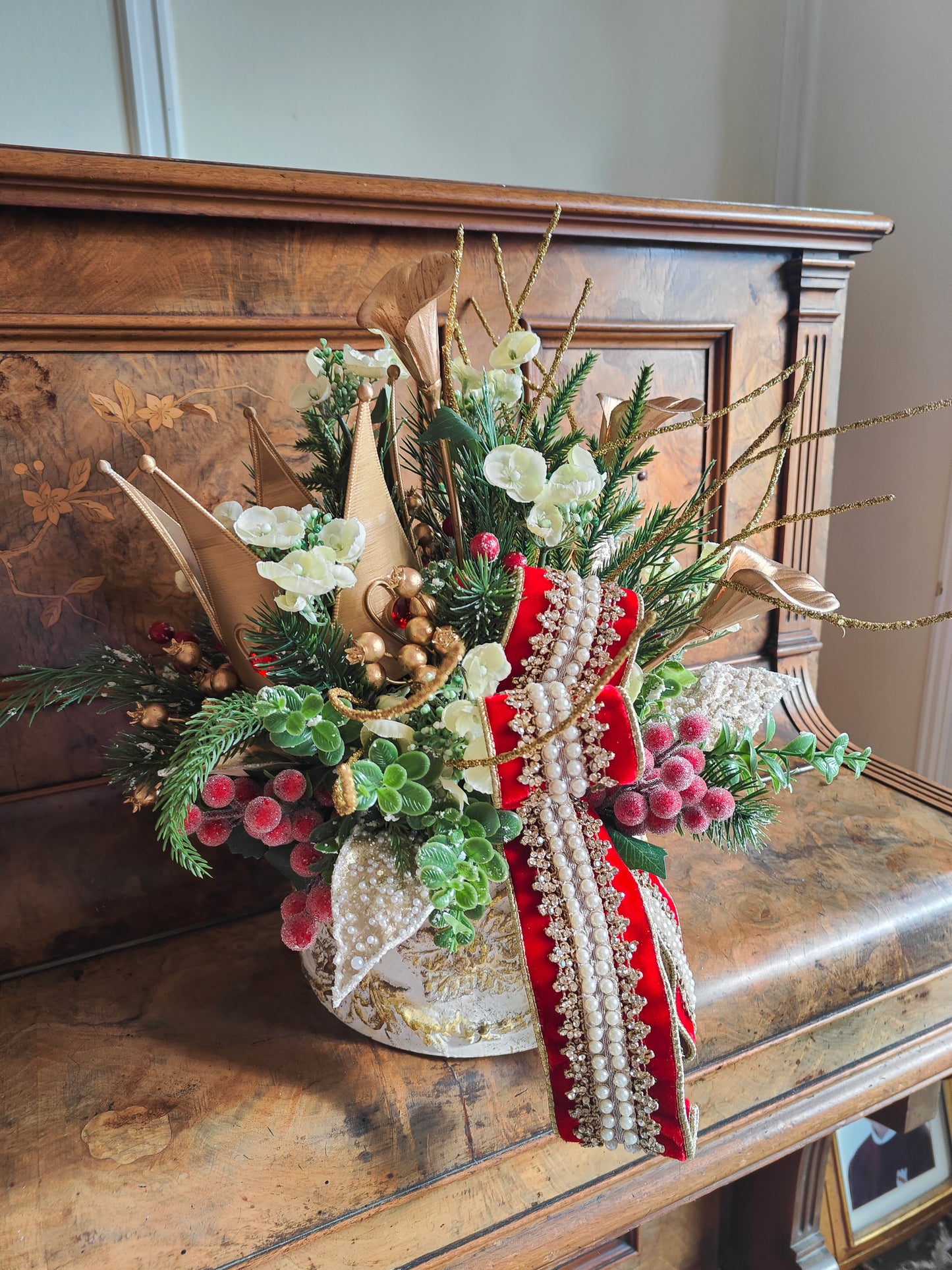 Christmas tablecentre luxury ivory red gold arrangement centrepiece