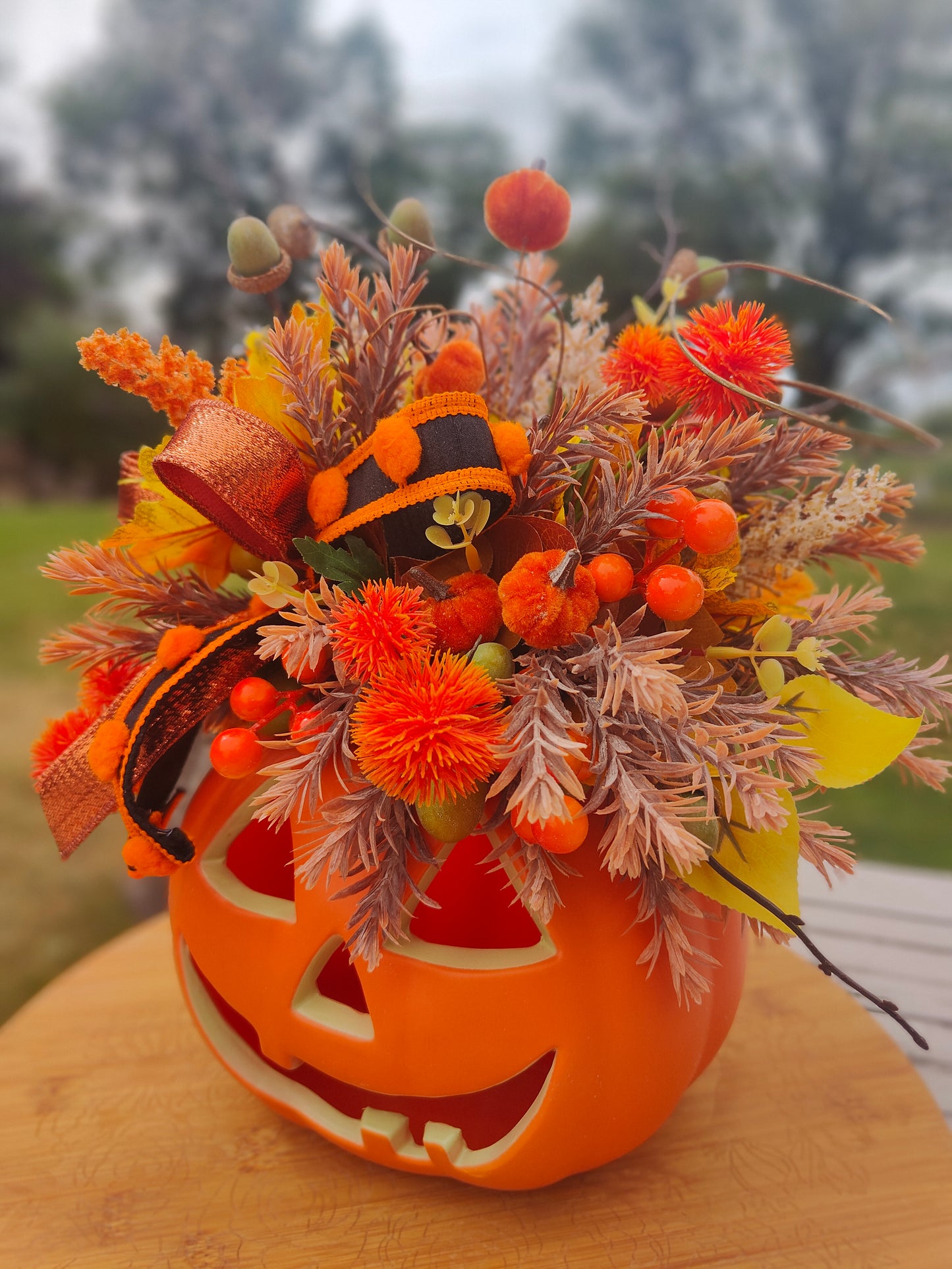 Autumn Pumpkin centrepiece tablecentre flower arrangement Halloween decor