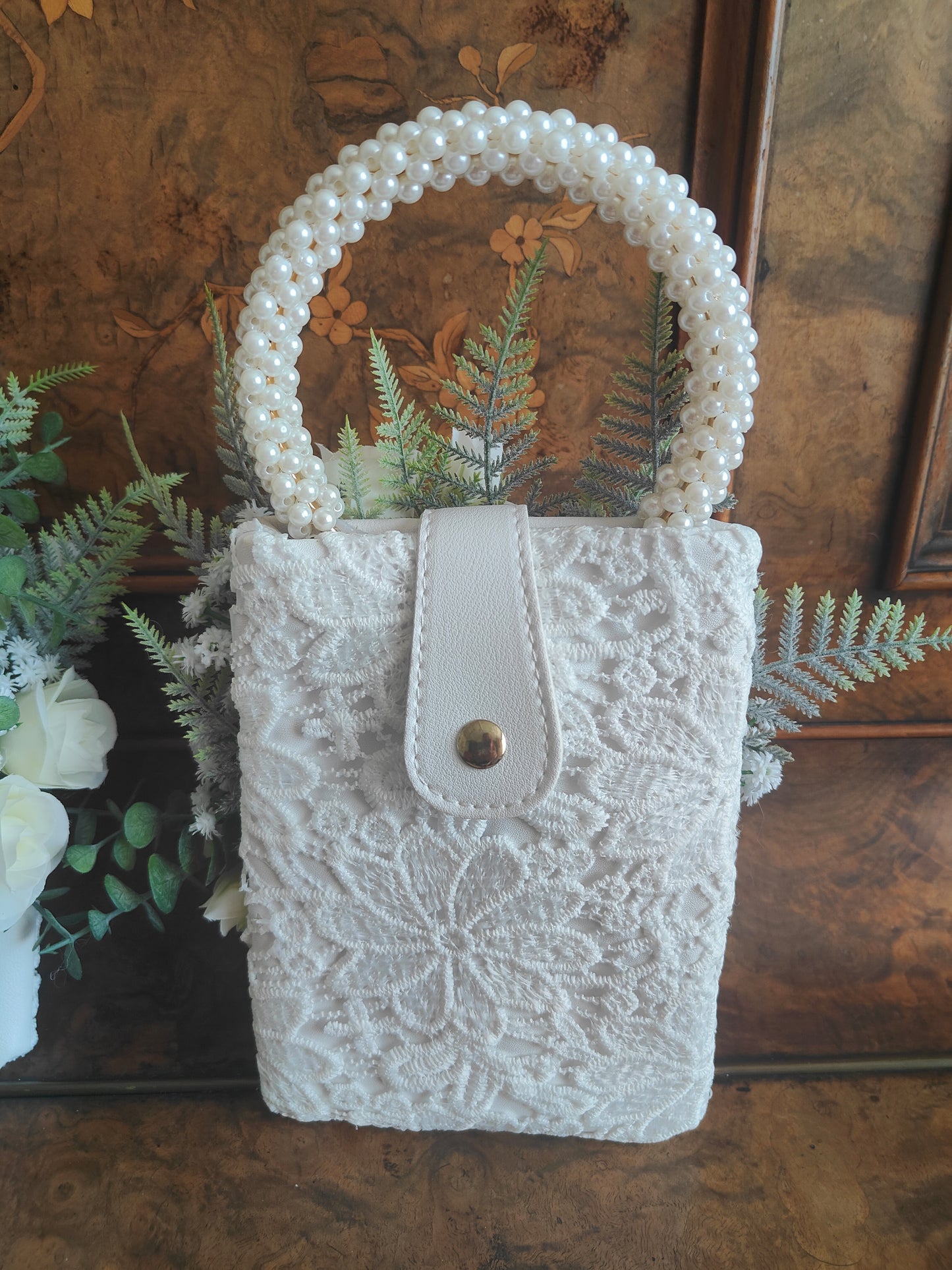 Bridesmaid handbag bouquet wedding flowers mobile phone holder
