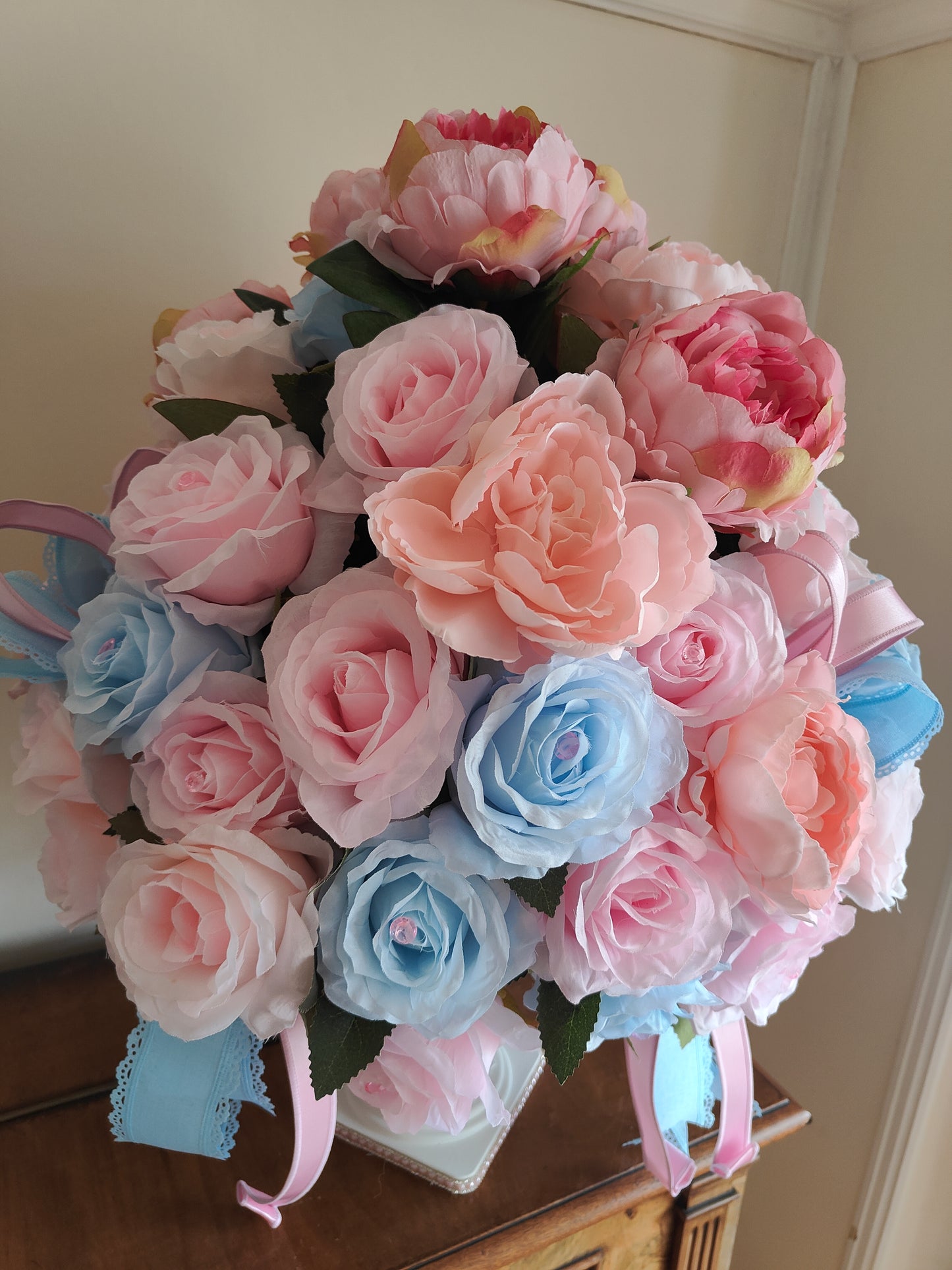 Large artificial flowers planter centrepiece display large roses wedding party display tablecentre