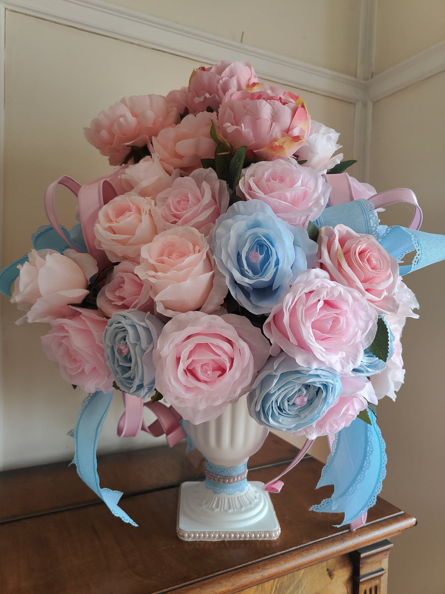 Large artificial flowers planter centrepiece display large roses wedding party display tablecentre